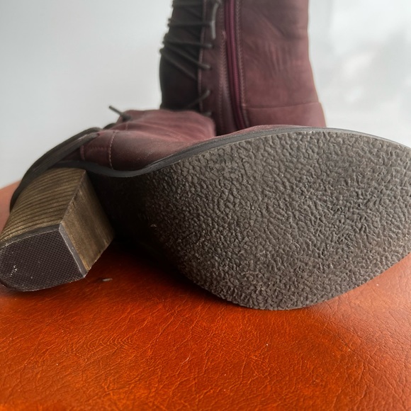 Steve Madden “Raglin” booties in Plum Never Used - Picture 6 of 9